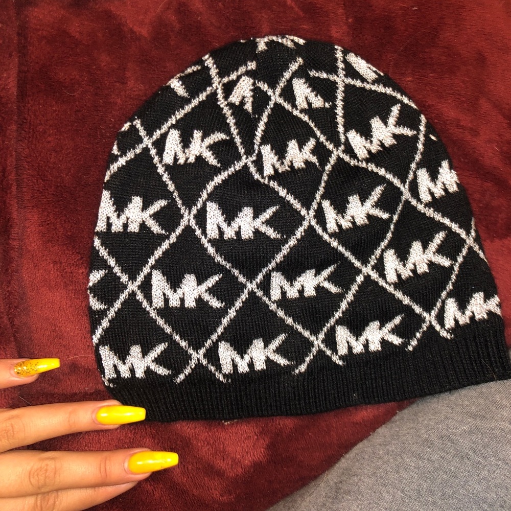 michael kors hat